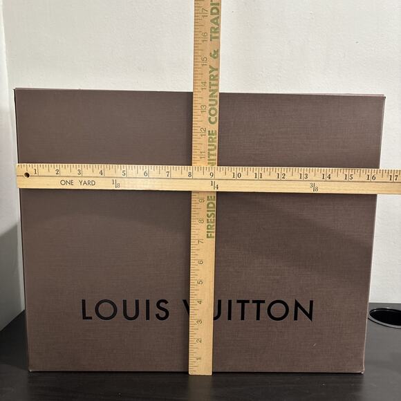 Authentic LOUIS VUITTON LV Magnetic Empty Orange Gift Box 10  Lot of 4 PC LOUIS VUITTON Empty Boxes and Gift Bags Dark Brown ***READ
